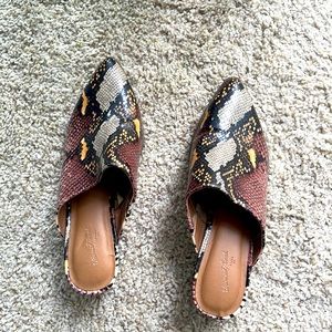 Perfect heeled loafer